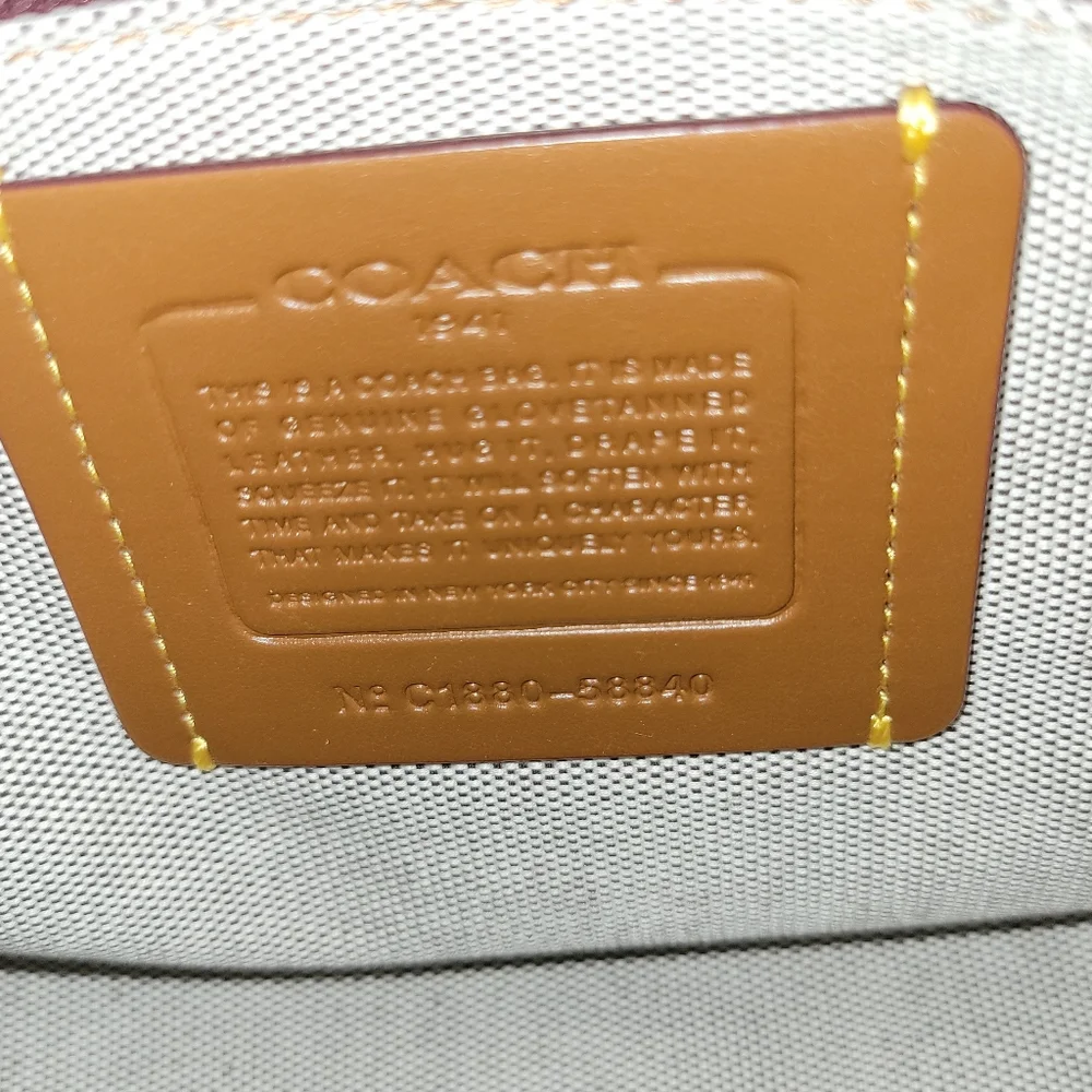 Coach Rogue 25 with Tea Roses - Picture 4 of 9